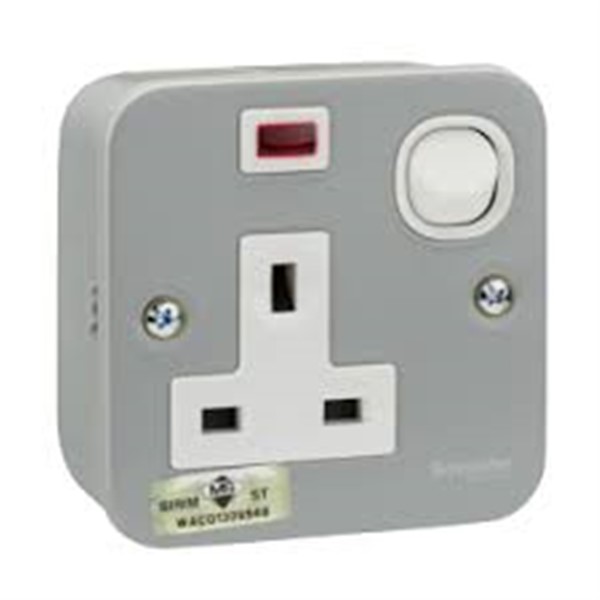 13A 1 Gang 50V Switched Socket with Neon<