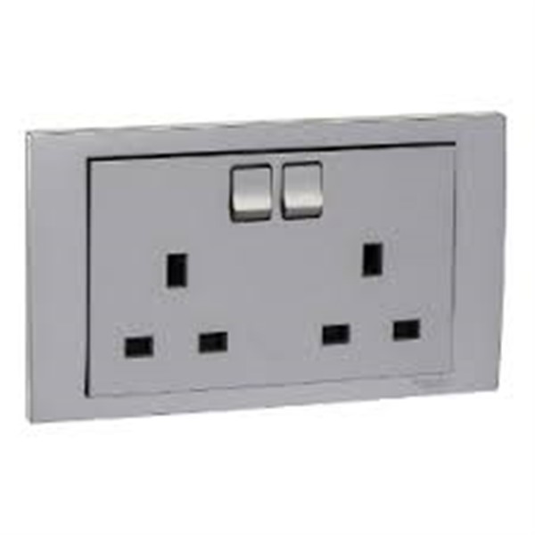 13A 250V 1 Gang Double Pole Switched socket<