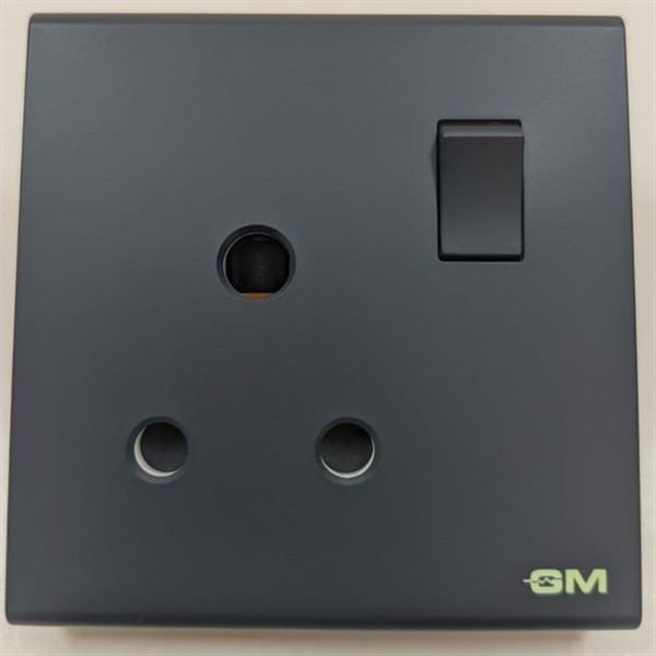 One 15A 3 Round Pin Socket with Switch DB131-Black<