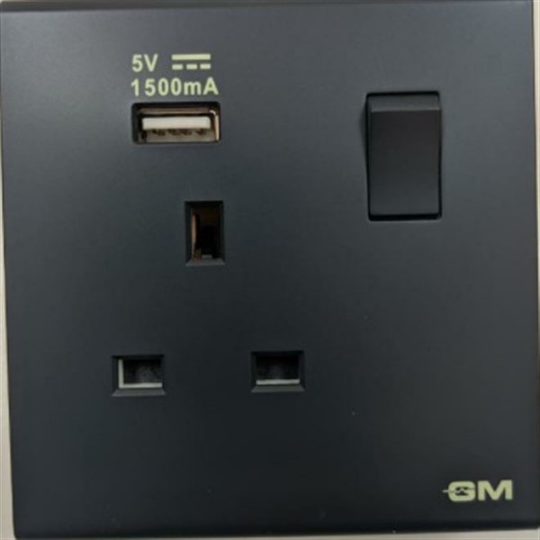 One 13A Square Socket with Switch + USB DB125-Black<
